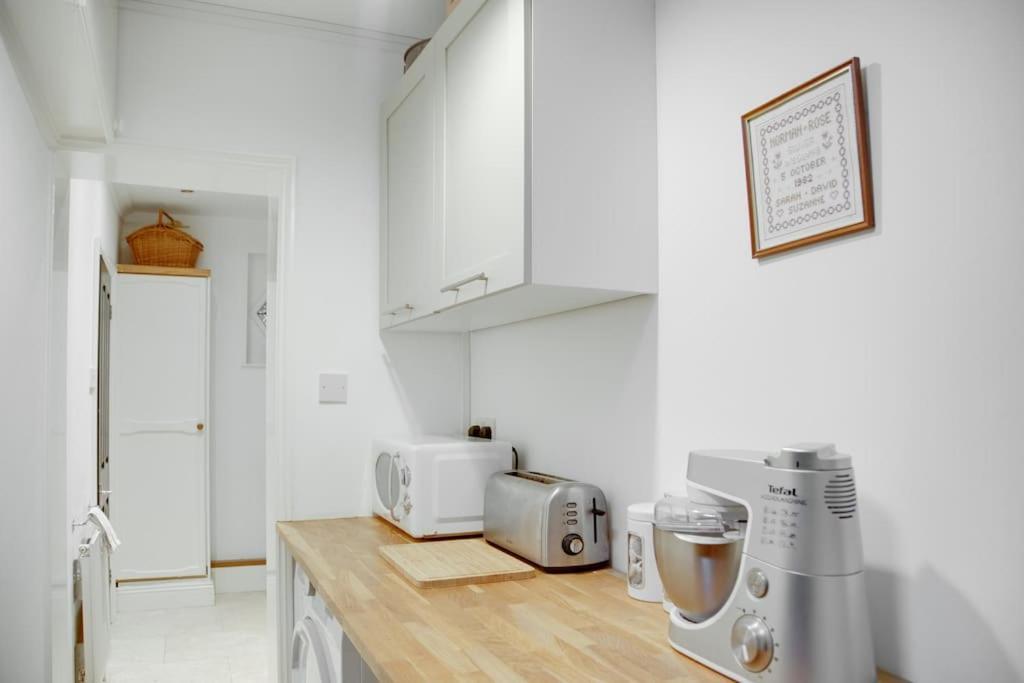Princes Villa - Large Fully Self Contained Flat, 5 Minutes From The Sea Χέιστινγκς Εξωτερικό φωτογραφία
