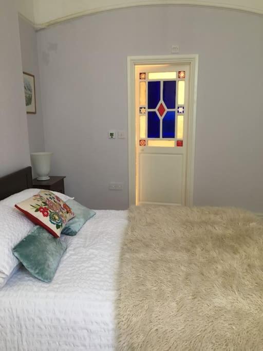 Princes Villa - Large Fully Self Contained Flat, 5 Minutes From The Sea Χέιστινγκς Εξωτερικό φωτογραφία